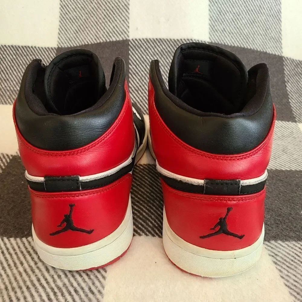 Jordan 1 Old Love
